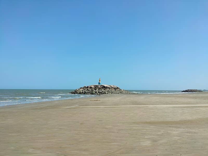 Hat Puek Tian Beach - Image 2