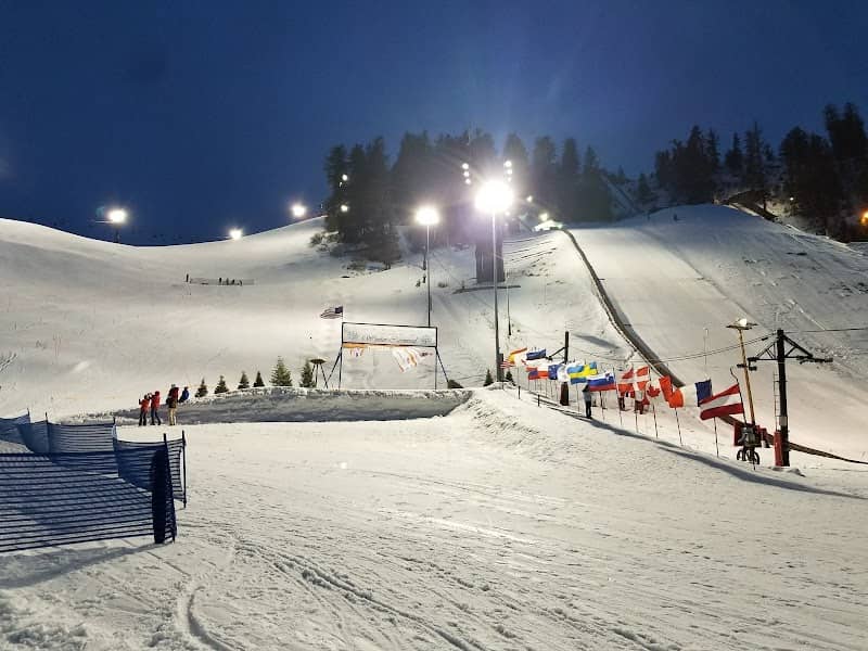 Howelsen Hill Ski Area - Image 2