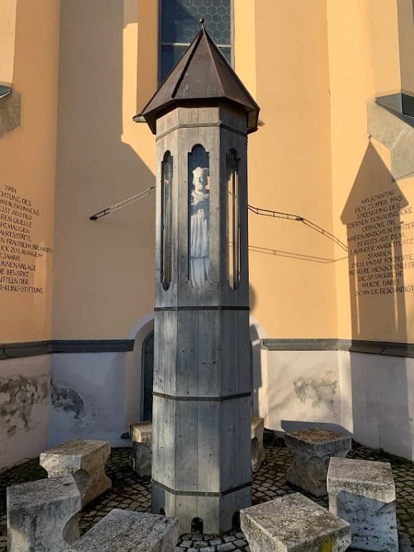 Nepomukbrunnen - Image 1