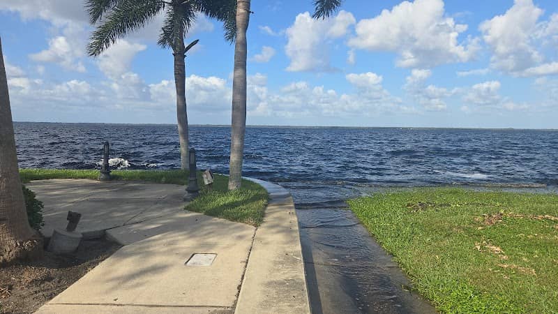 Marina Island, Sanford - Image 2
