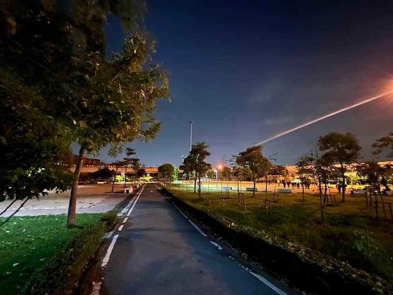 Phatthana Phirom Park - Image 1