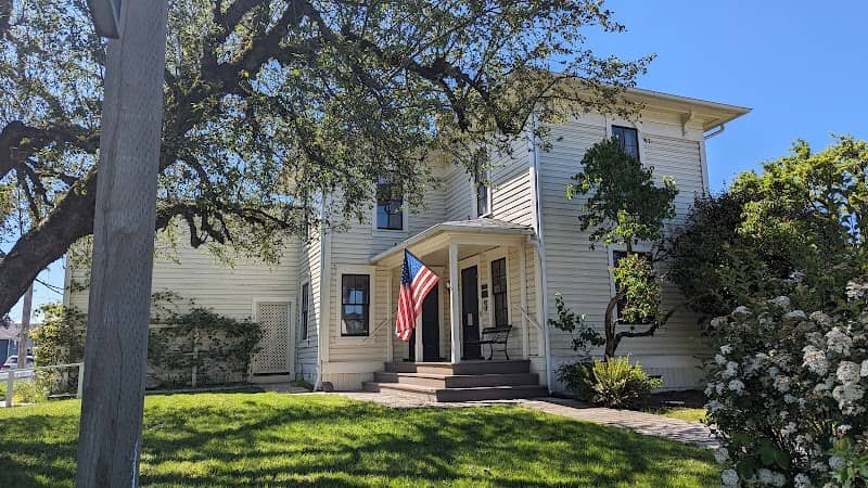 Hoover-Minthorn House Museum - Image 1