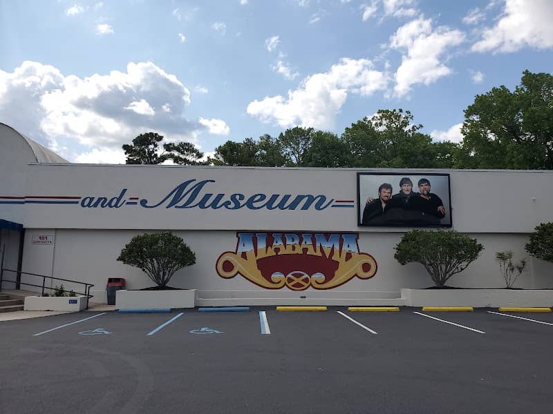 Alabama Fan Club And Museum - Image 1