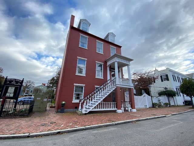 Hill House Museum - Image 1