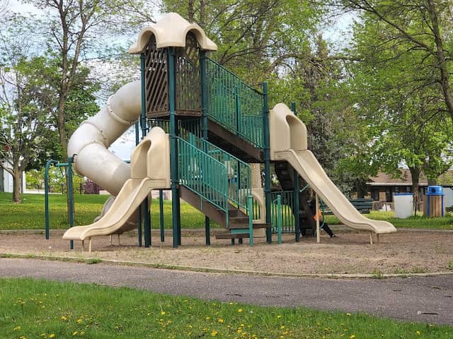 Sunset Ridge Park - Image 2