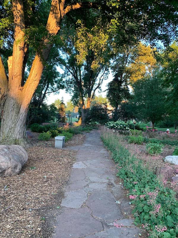 Holsten Memorial Park - Image 2