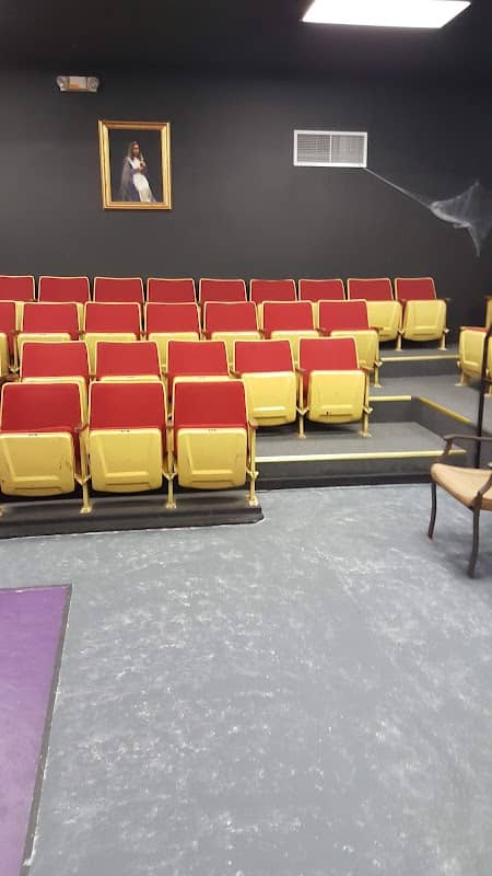 Town & Gown Community Theatre - Image 1