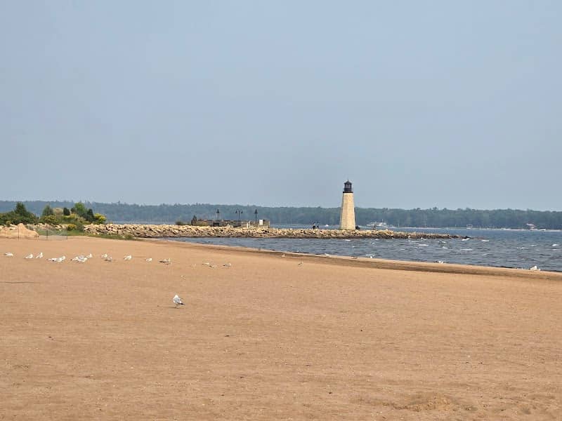 Van Cleve Park & Gladstone Beach - Image 1