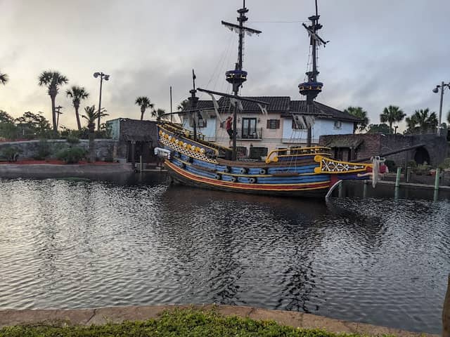 Mutiny Bay Miniature Golf - Image 3