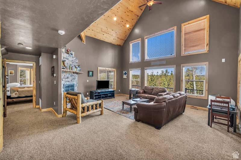 Lost Creek Lodge - Image 2