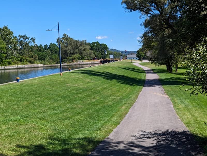 Fort Plain Canalway Parking - Image 2