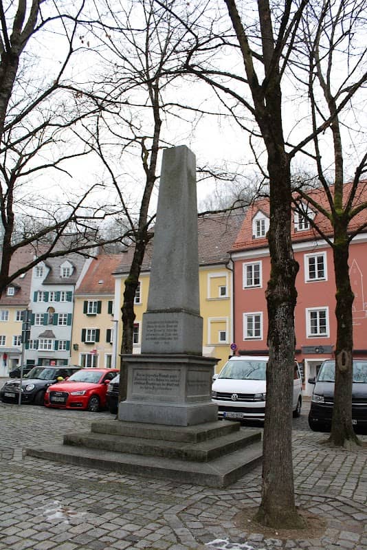 Georg-Hellmair-Platz - Image 2