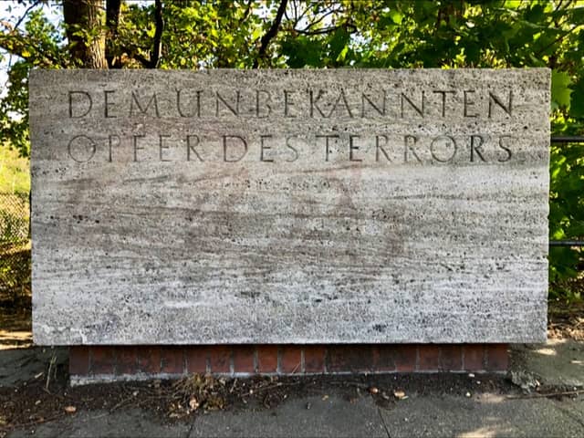 Gedenkstein für Maueropfer - Image 1