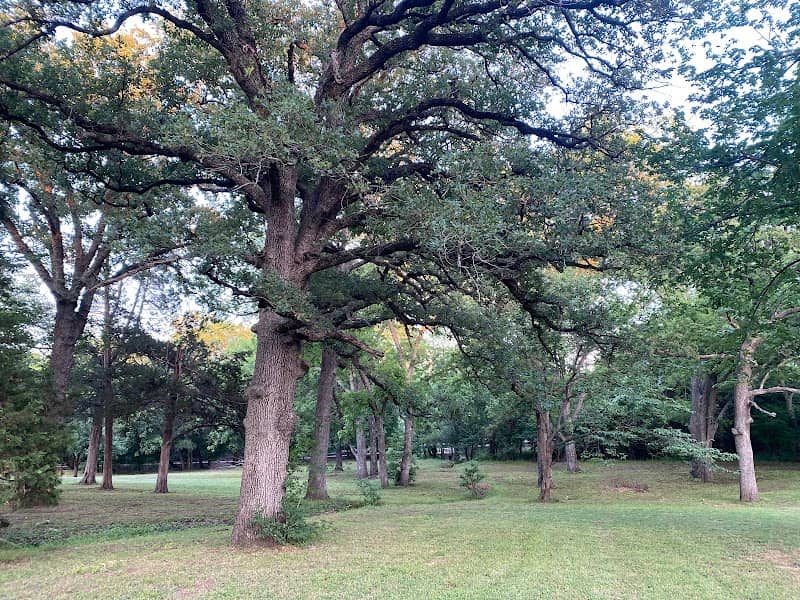 Thousand Oaks Park - Image 2