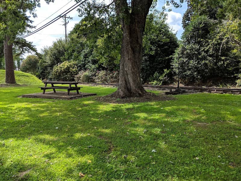 Harold H. Hall Memorial Park - Image 2