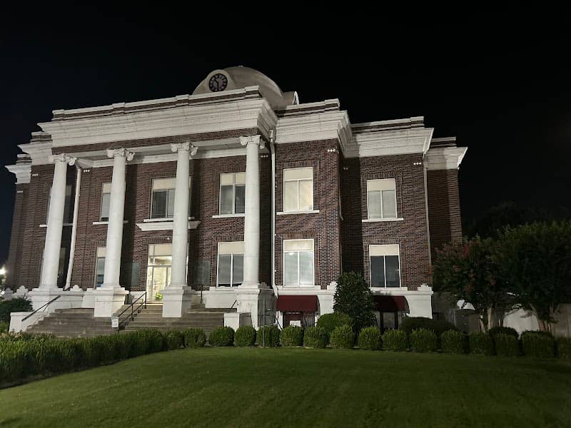 Dyersburg Pocket Park - Image 1