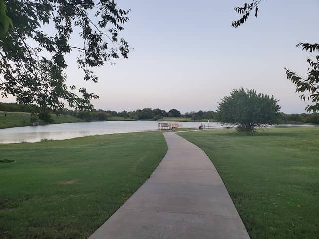 Raymond Cameron Lake Park - Image 2
