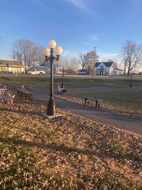 Village Park Diggins - Image 1