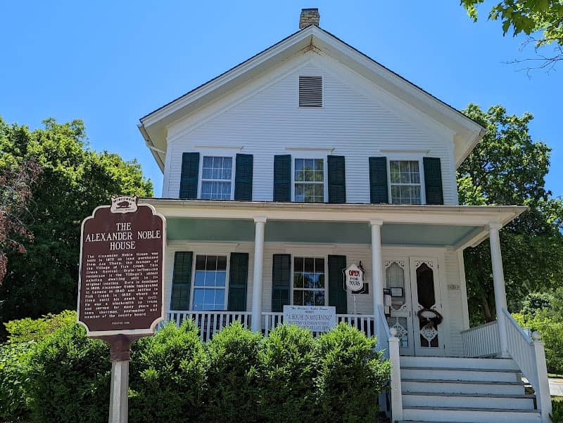 Alexander Noble House Museum - Image 2