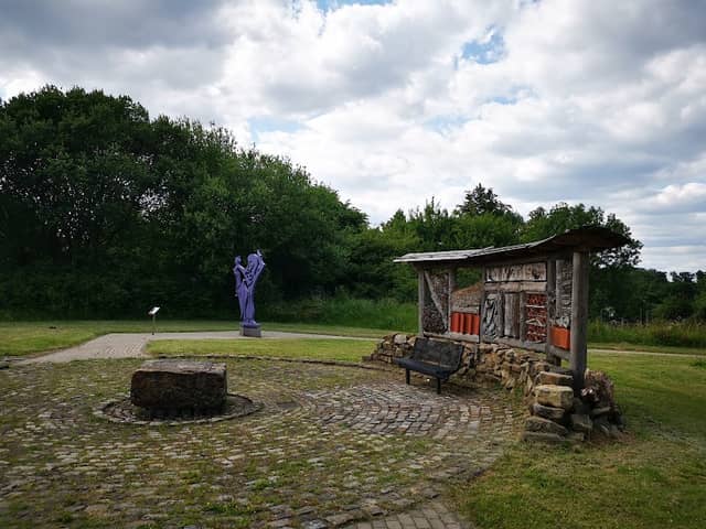 Skulpturen Park - Image 1