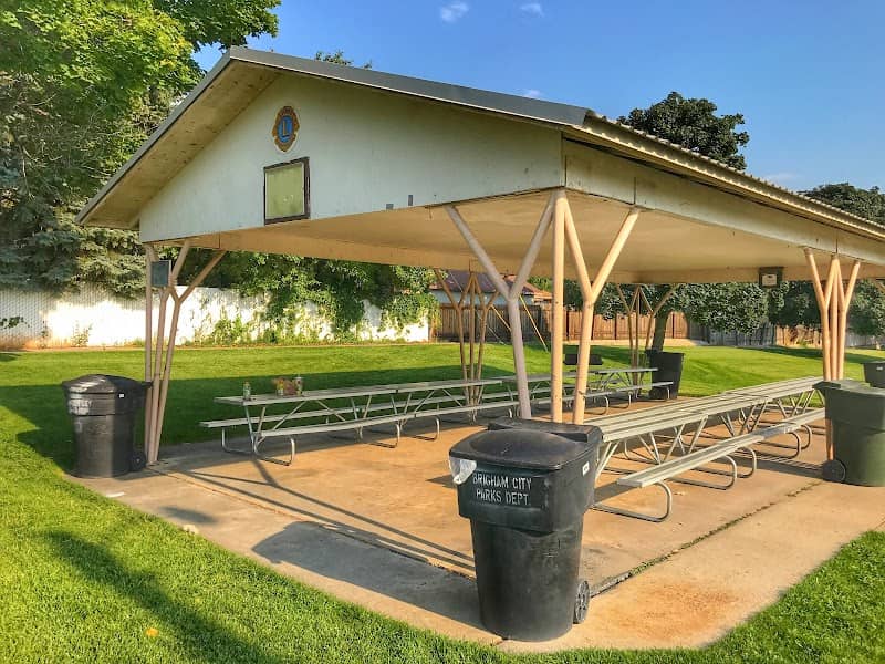 Lindsay Park - Image 1