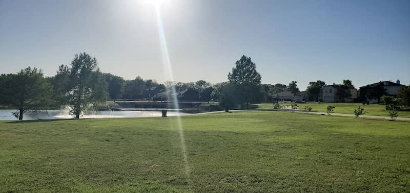 Woodlake - Image 3