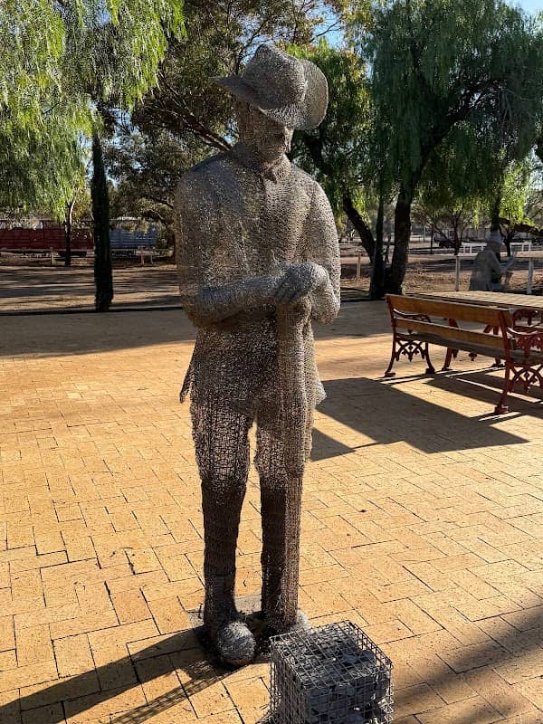 Soldiers' Memorial Park - Image 1