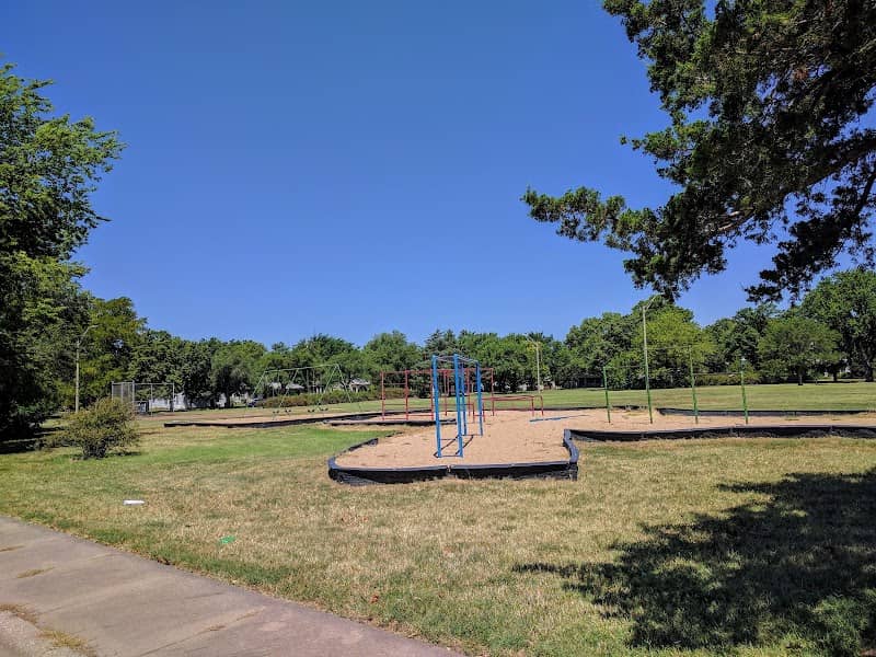 Themian Park - Image 2