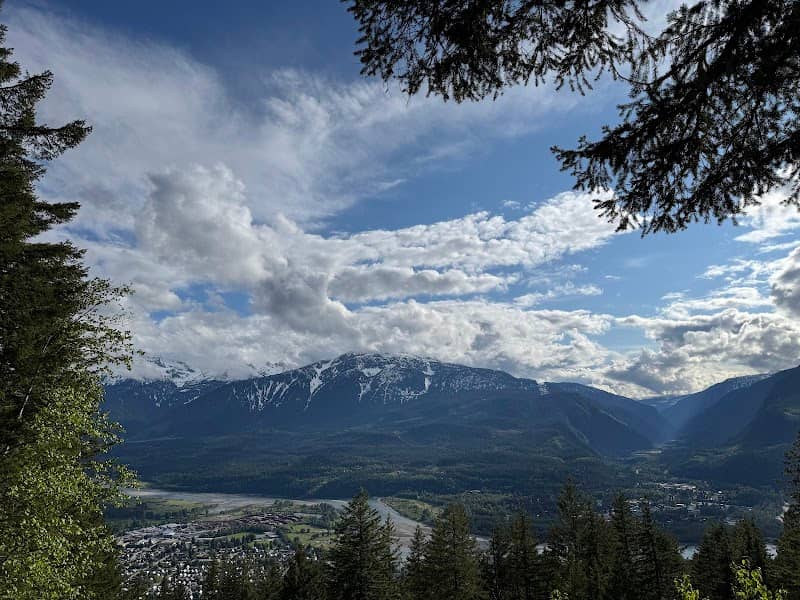 Monashee Viewpoint - Image 1
