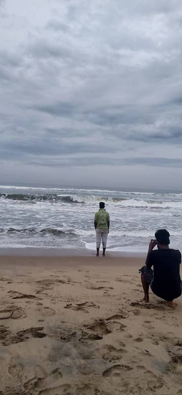 Happy Bay Beach - Image 1