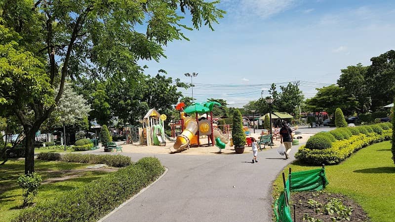 Chaloem Phra Kiat Mahat Thai Park - Image 2