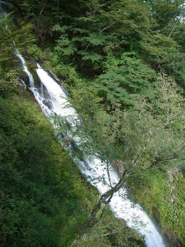 Tetsuta Shirataki Falls - Image 1