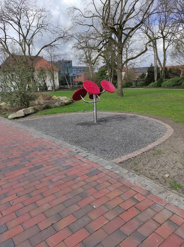 Bee Park - Image 1
