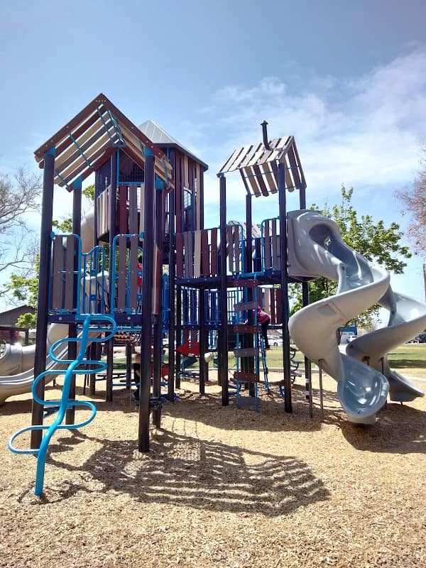 Centennial Park - Image 1