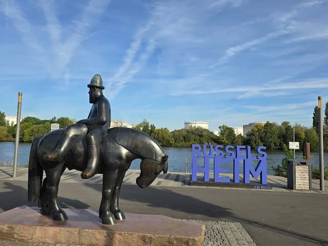 Leinreiter-Skulptur - Image 1