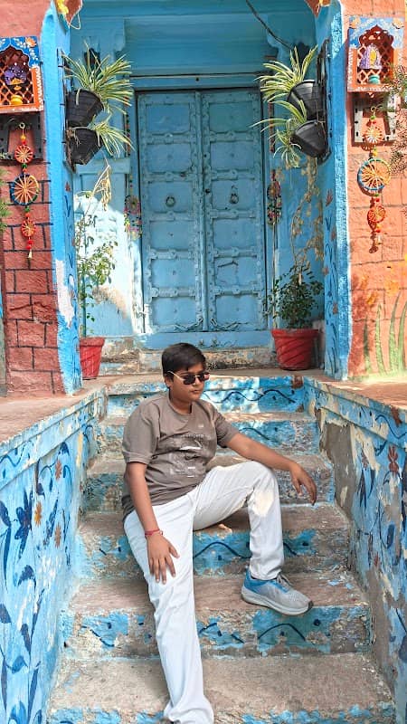 Blue (Indigo) Street - Image 3