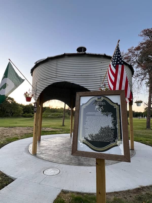 Clay Wenzlick memorial gazebo - Image 2