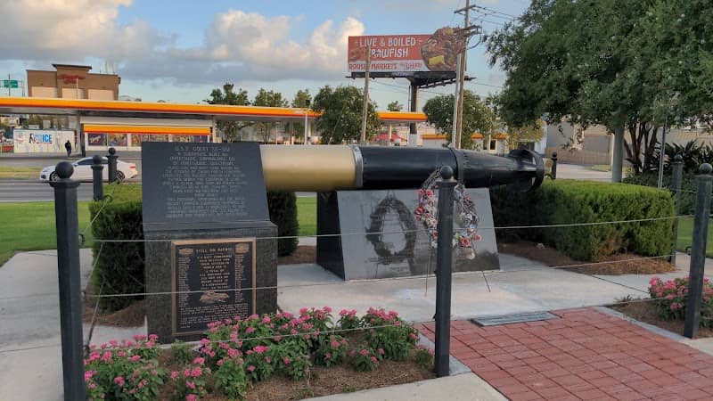 Veterans Memorial Square - Image 1