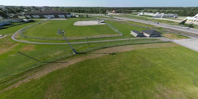 Bozzer Park - Image 1