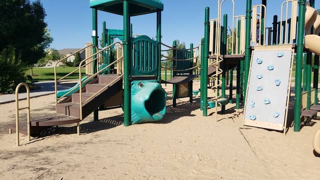 Monkey bar park - Image 1