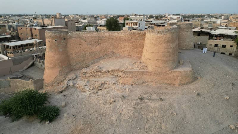 Tarout Castle - Image 3