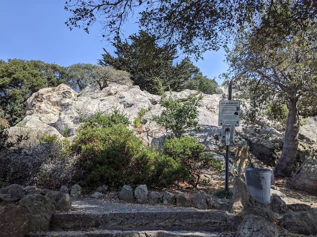 Grotto Rock Park - Image 2