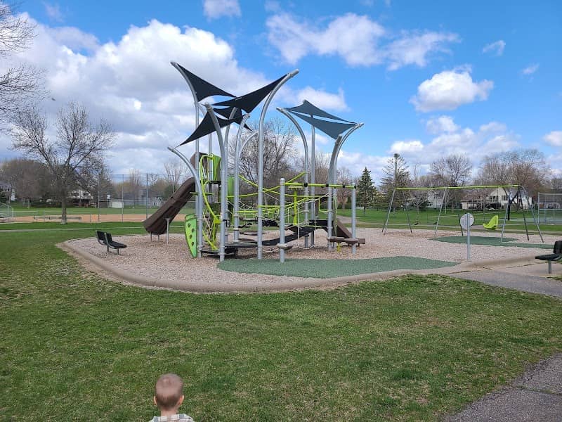 Scott/Jonquil Meadows Park - Image 2