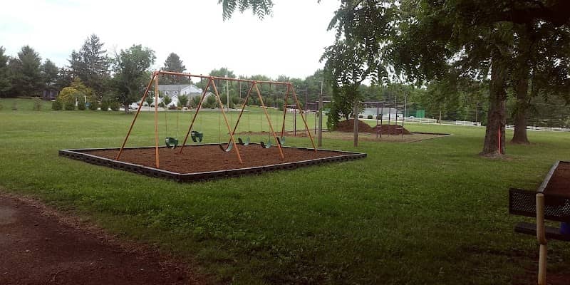 Abbottstown Square - Image 1