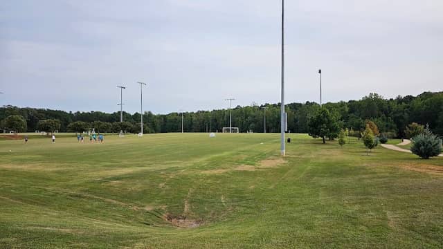 Va-Du-Mar McMillan Park - Image 2