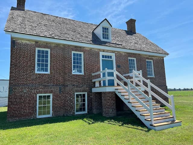 Handsell House - Image 1