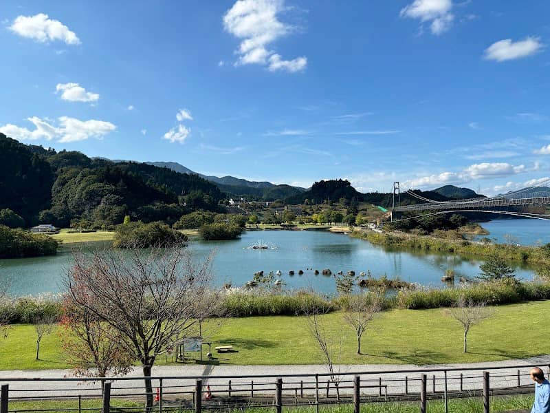 宮ヶ瀬湖水の郷親水池 - Image 1
