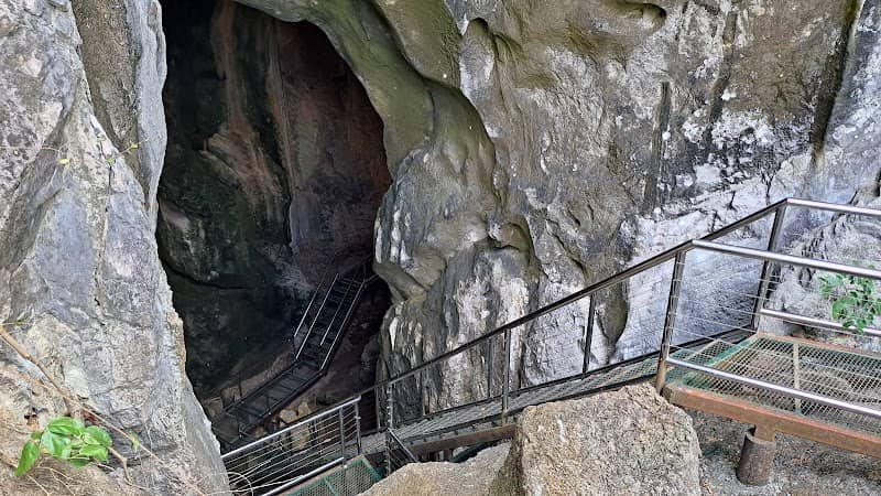 Urai Thong Cave - Image 2