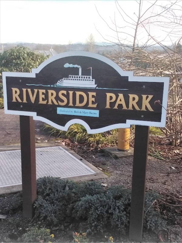 Riverside Park - Image 1