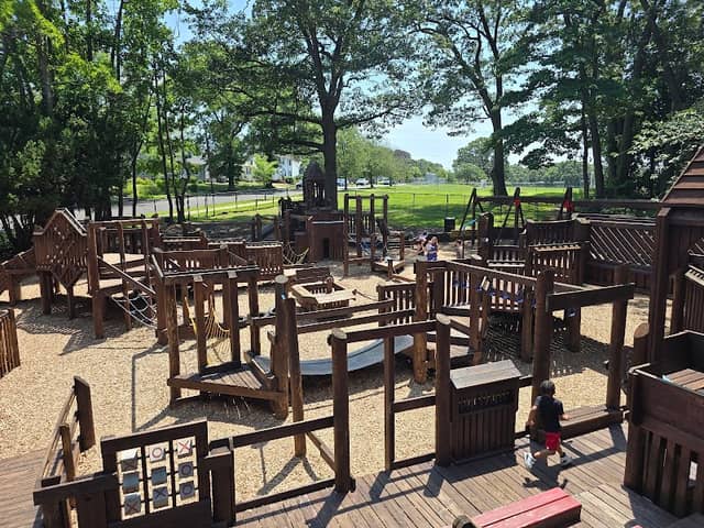 West Haven Play Area - Image 1